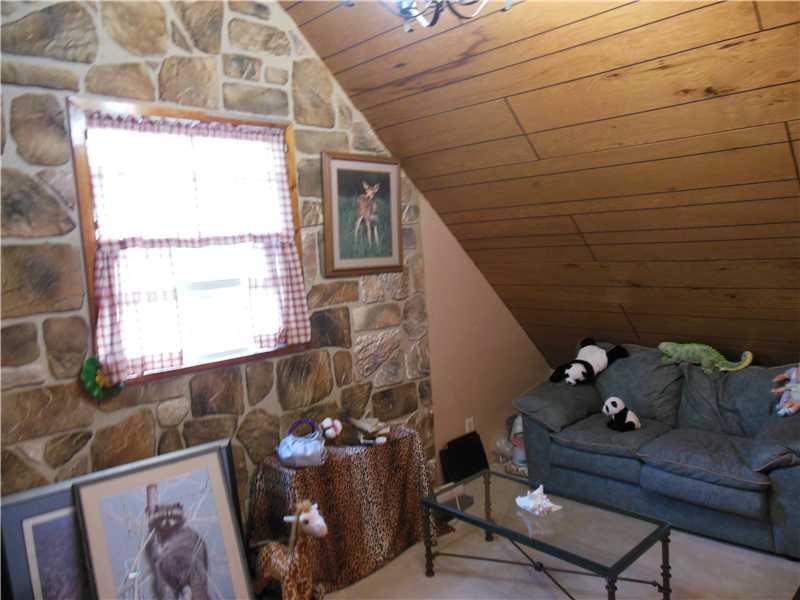1708 Bower Hill Road Pittsburgh, PA 15243 - Photo 7 of 15 Den.