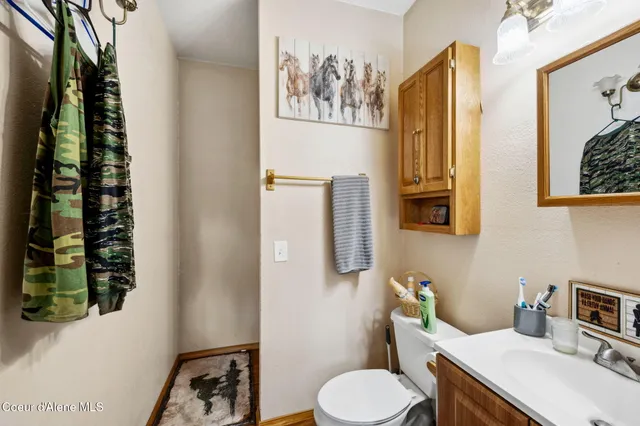 $889,000 | 457619 Highway 95, Careywood, ID 83809