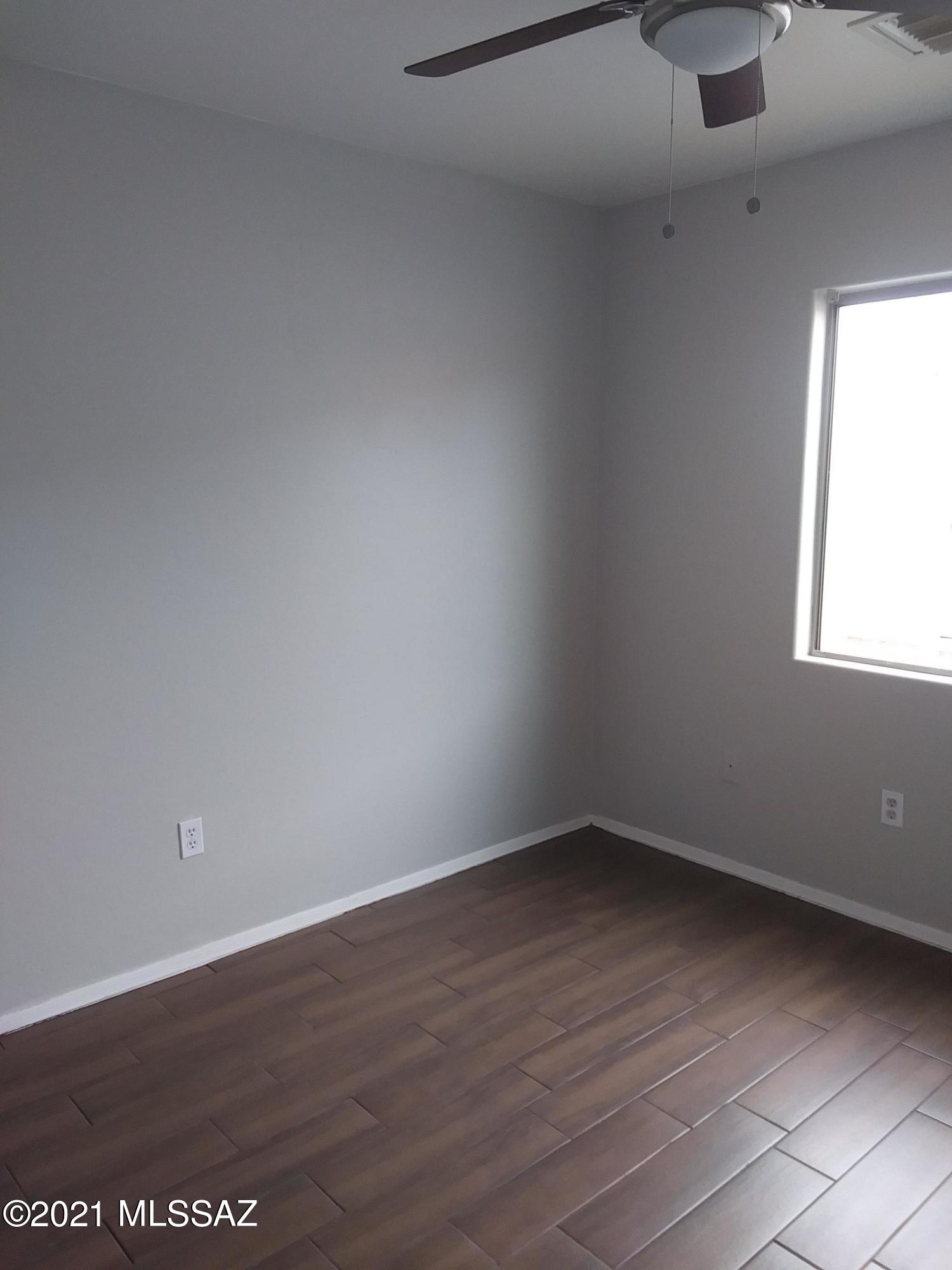 2125 East 35th Street Tucson, AZ 85713 - Photo 10 of 21