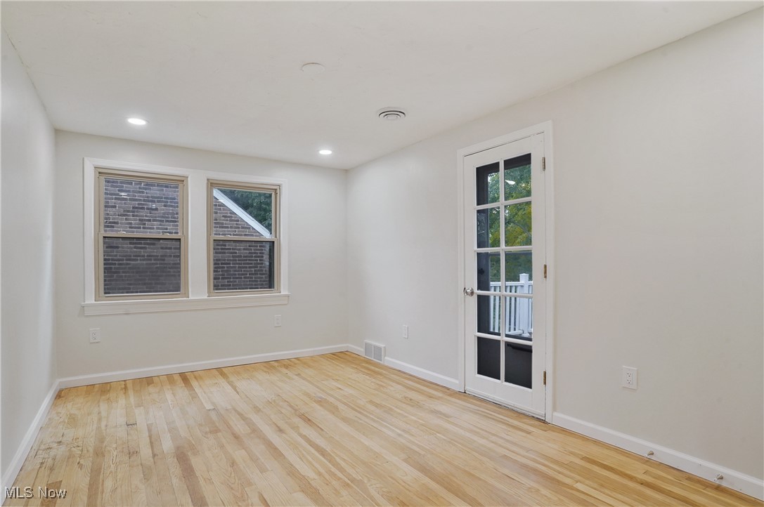 3734 Bainbridge Road Cleveland Heights, OH 44118 - Photo 23 of 41