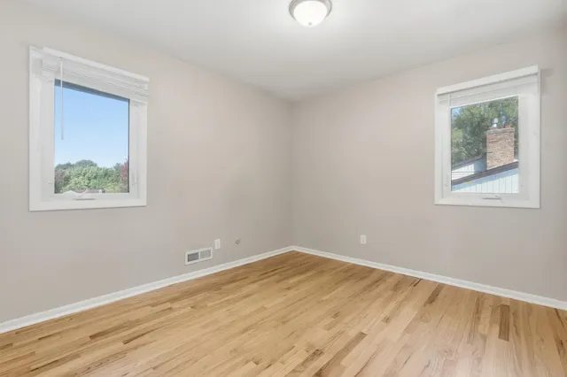 $250,000 | 8458 Ivywood Avenue South, Cottage Grove, MN 55016