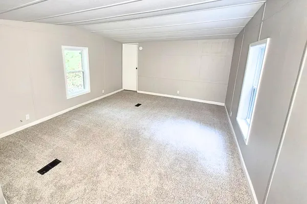 $103,000 | 2440 Mundy Avenue, White Cloud, MI 49349