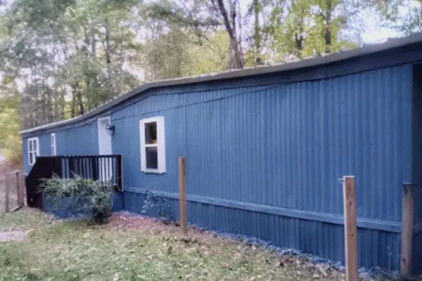 $103,000 | 2440 Mundy Avenue, White Cloud, MI 49349