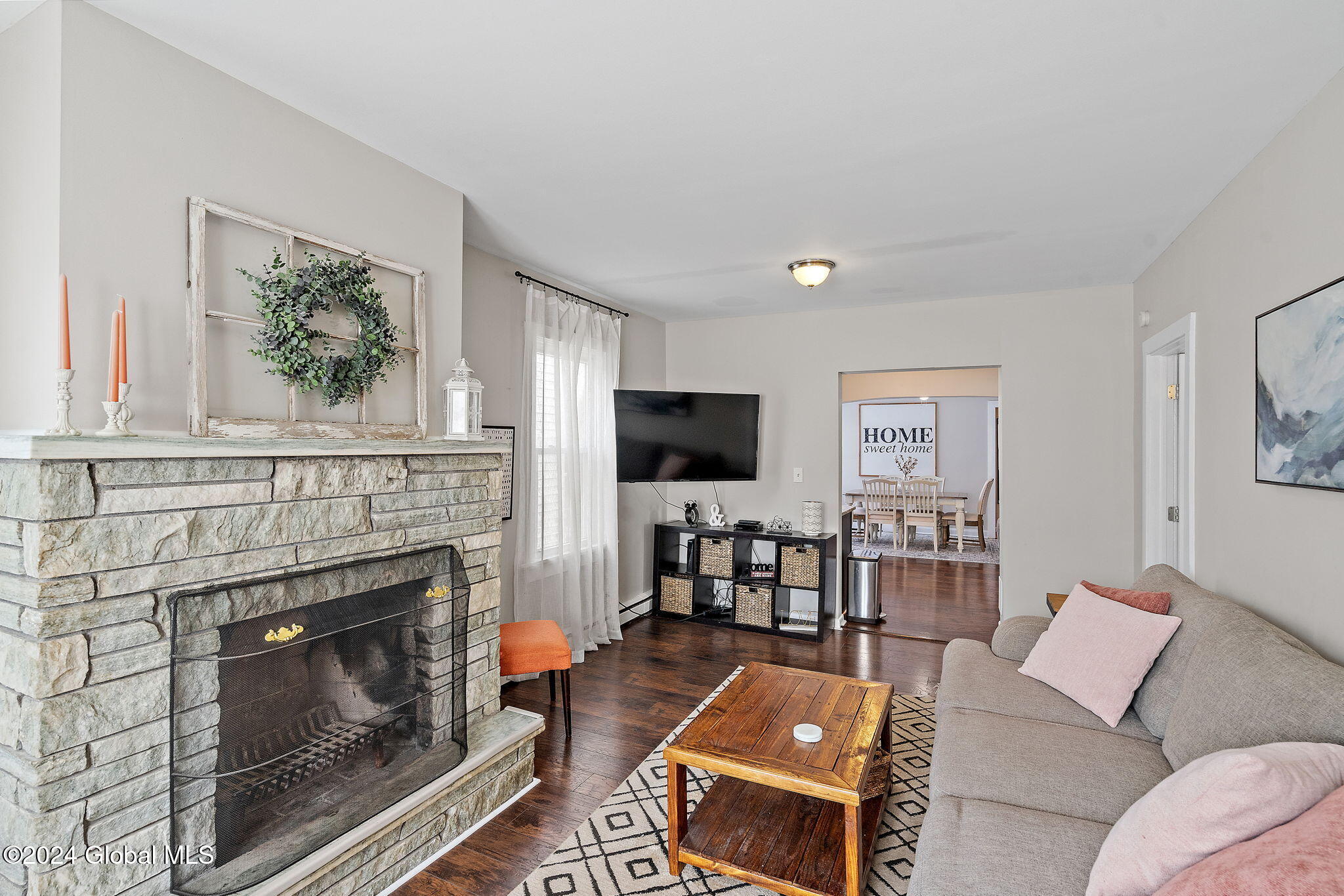 138 Russell Road Albany, NY 12203 - Photo 3 of 41 r29