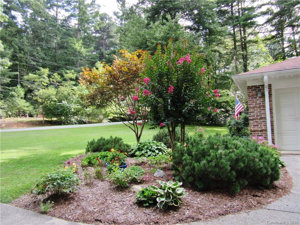202 Thomas Road, Unit 13 Hendersonville, NC 28739 - Photo 22 of 24 Gallery Image 22