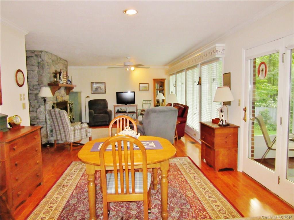 202 Thomas Road, Unit 13 Hendersonville, NC 28739 - Photo 7 of 24 Gallery Image 7