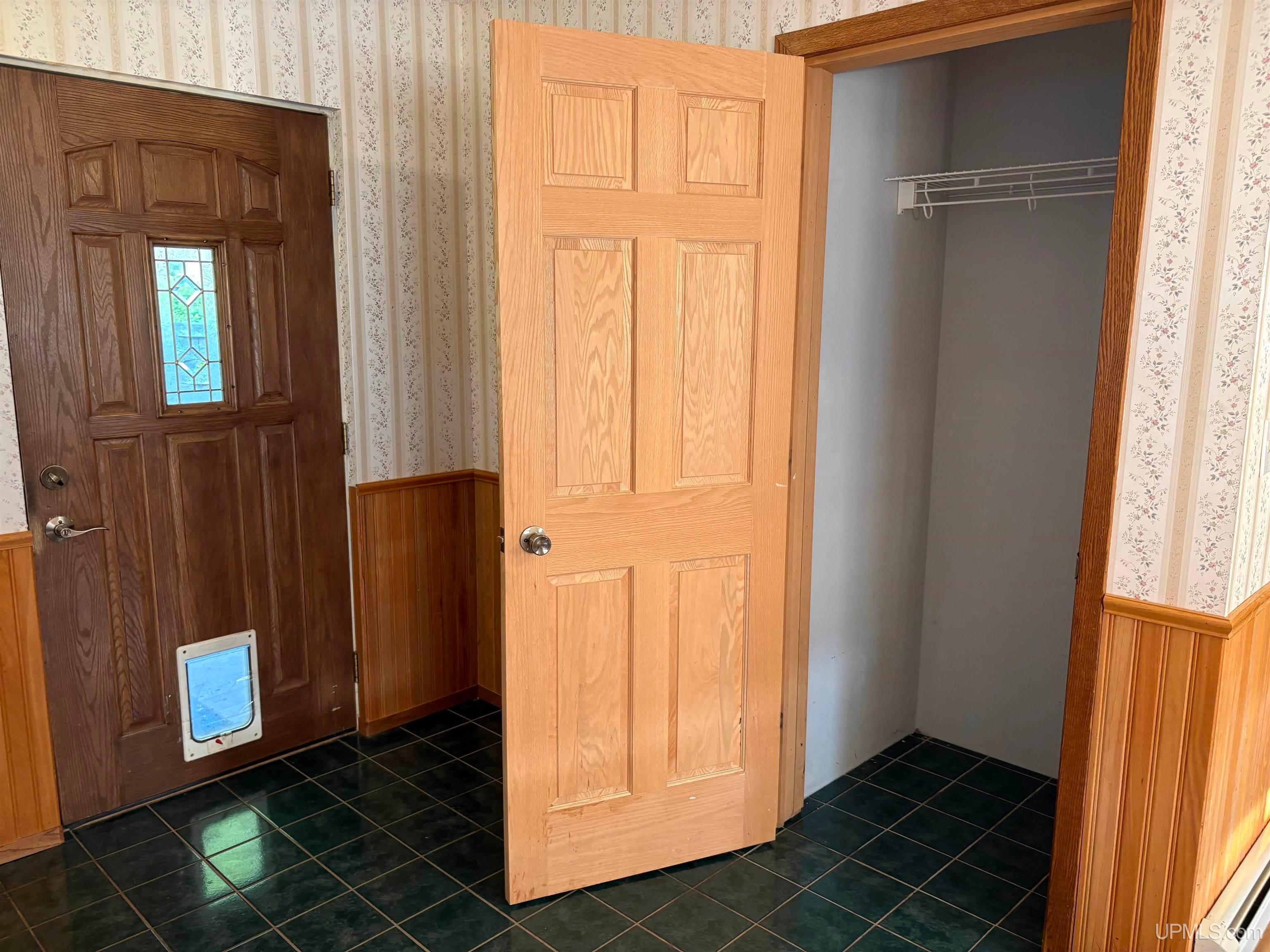 E8183 Alice Street Ramsay, MI 49959 - Photo 13 of 38 Gallery Image 13