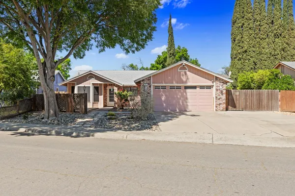 $429,999 | 613 Hillstock Court, Patterson, CA 95363
