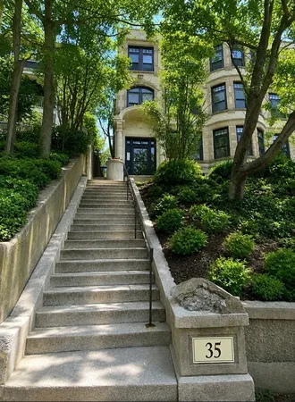 $3,000 | 35 Westbourne Terrace, Unit 6, Brookline, MA 02446