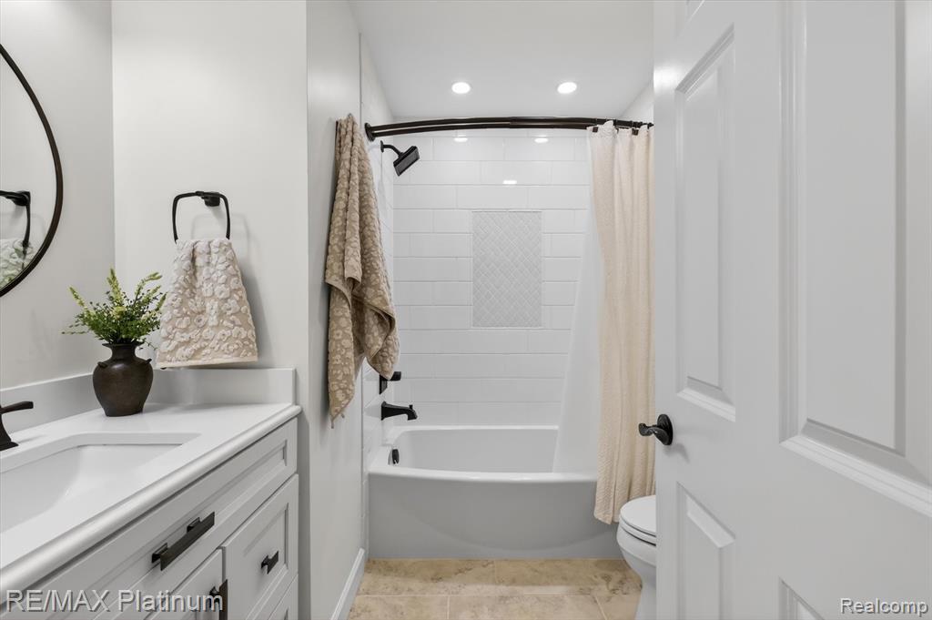 139 Edgemont Drive Howell, MI 48855 - Photo 44 of 62