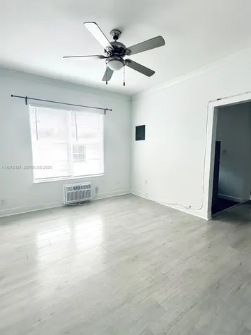 $1,650 | 820 Meridian Avenue, Unit 203, Miami Beach, FL 33139