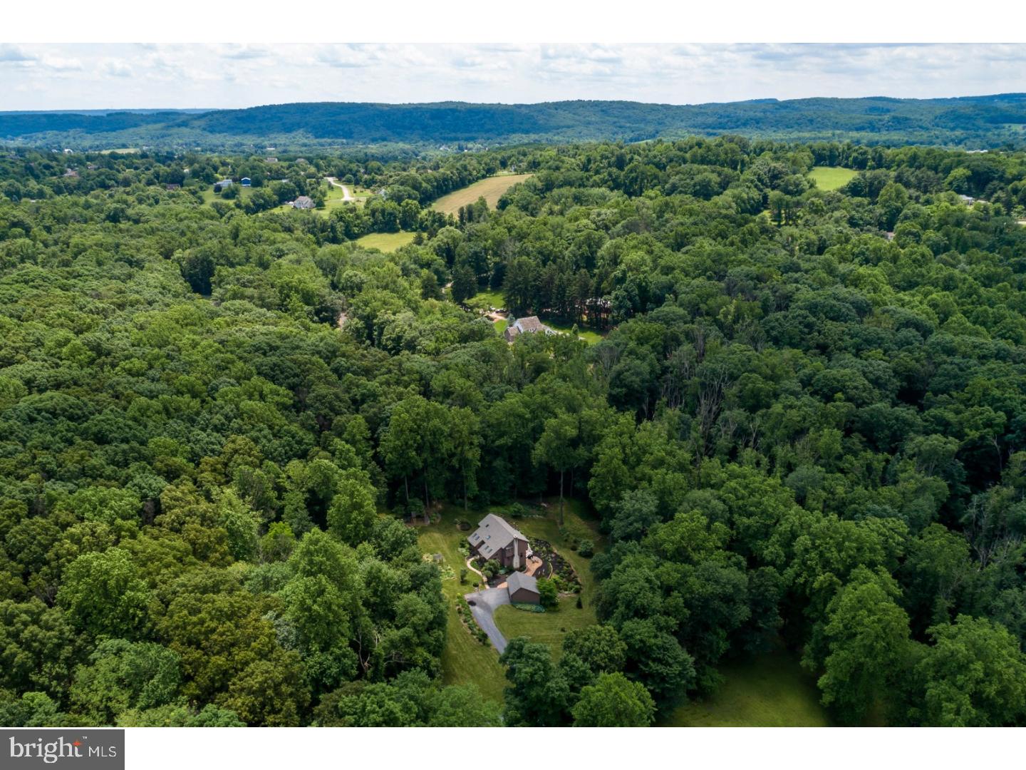 364 Porters Mill Road Pottstown, PA 19465 - Photo 2 of 25