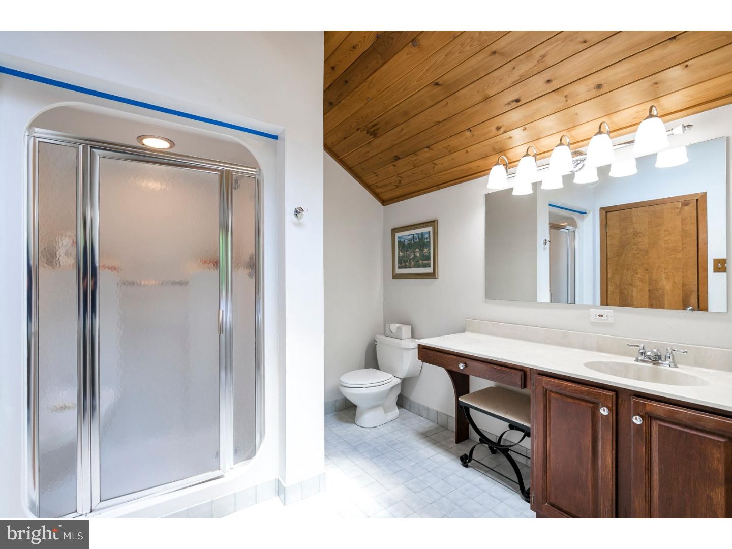 364 Porters Mill Road Pottstown, PA 19465 - Photo 16 of 25 Master Bathroom