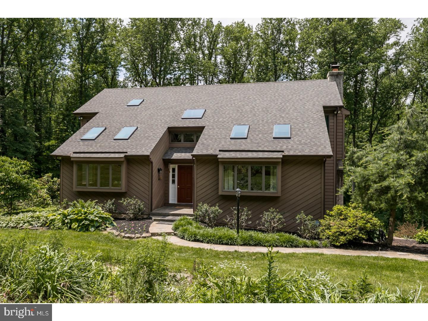 364 Porters Mill Road Pottstown, PA 19465 - Photo 3 of 25