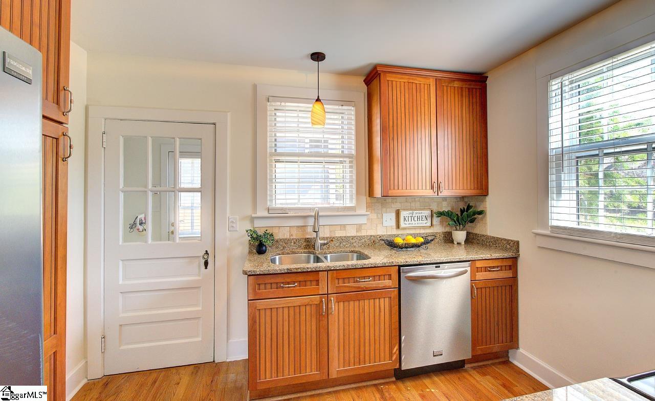 332 Grove Road Greenville, SC 29605 - Photo 19 of 43