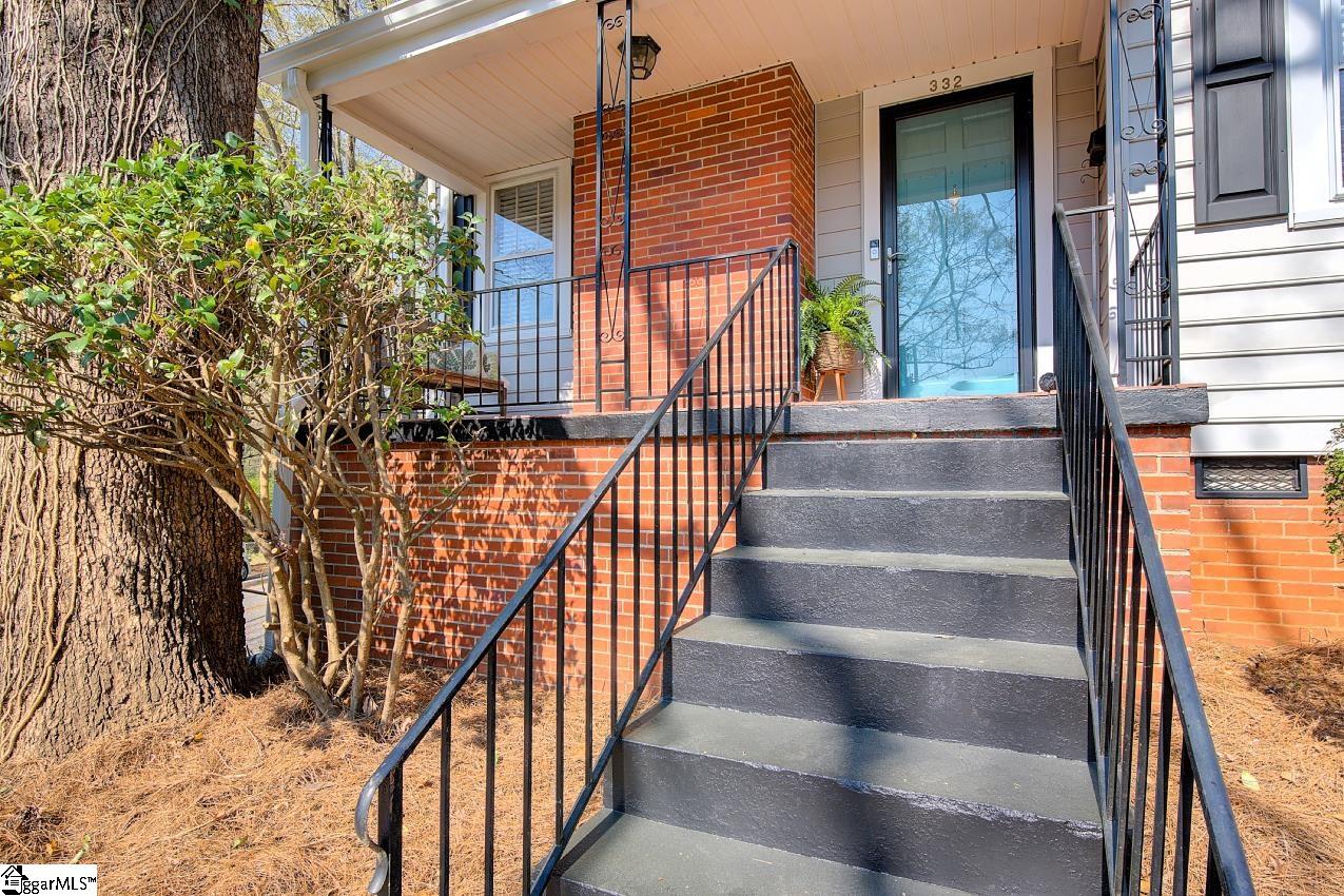332 Grove Road Greenville, SC 29605 - Photo 2 of 43