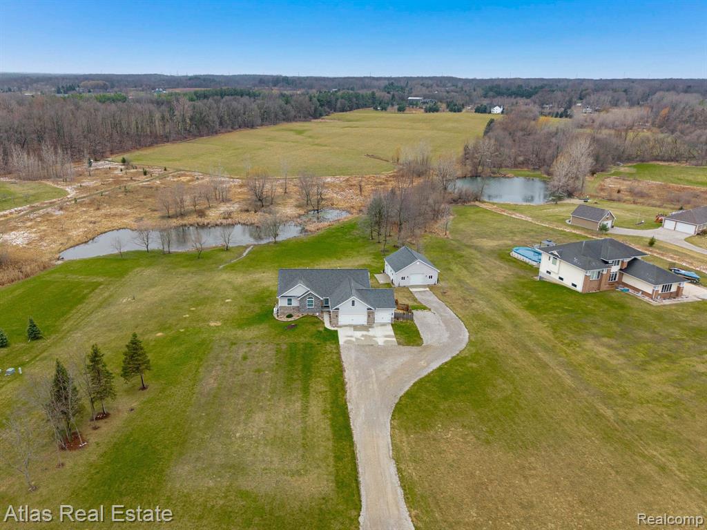 5053 Hidden Ridge Road Metamora, MI 48455 - Photo 2 of 43