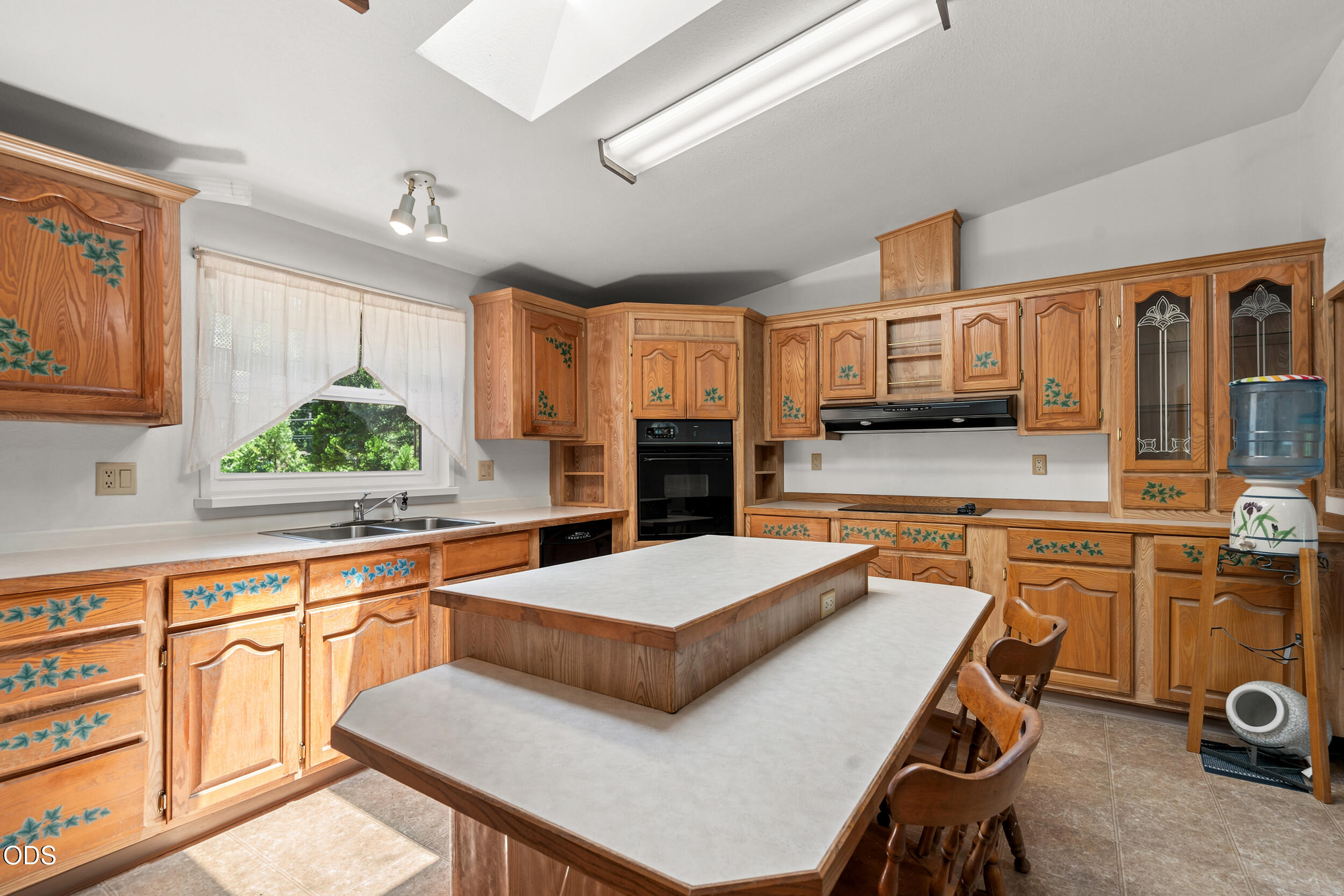 505 Udee Road O'Brien, OR 97534 - Photo 14 of 52