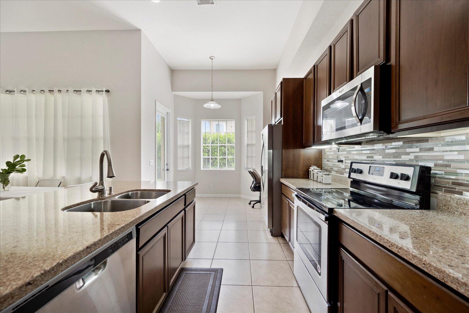 6740 Bulrush Court Greenacres, FL 33413 - Photo 11 of 30 11-DSC_5964