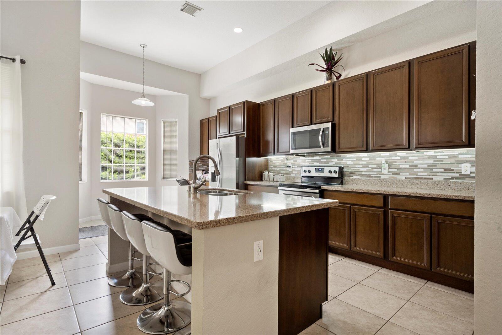 6740 Bulrush Court Greenacres, FL 33413 - Photo 9 of 30 09-DSC_5967