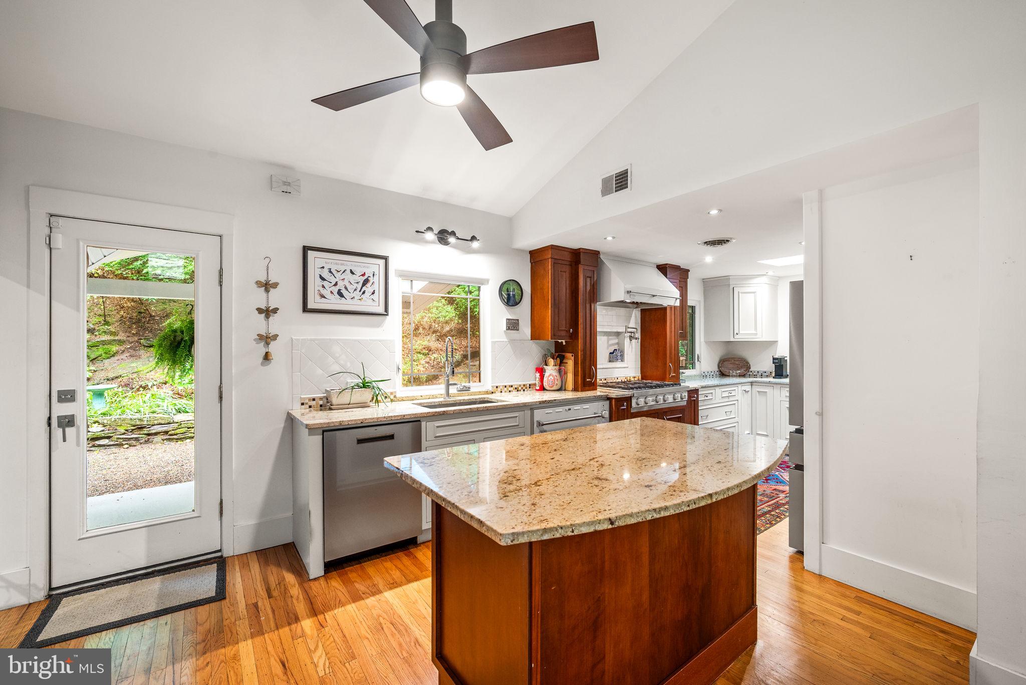 422 Oak Valley Road Media, PA 19063 - Photo 18 of 34 Kitchen island