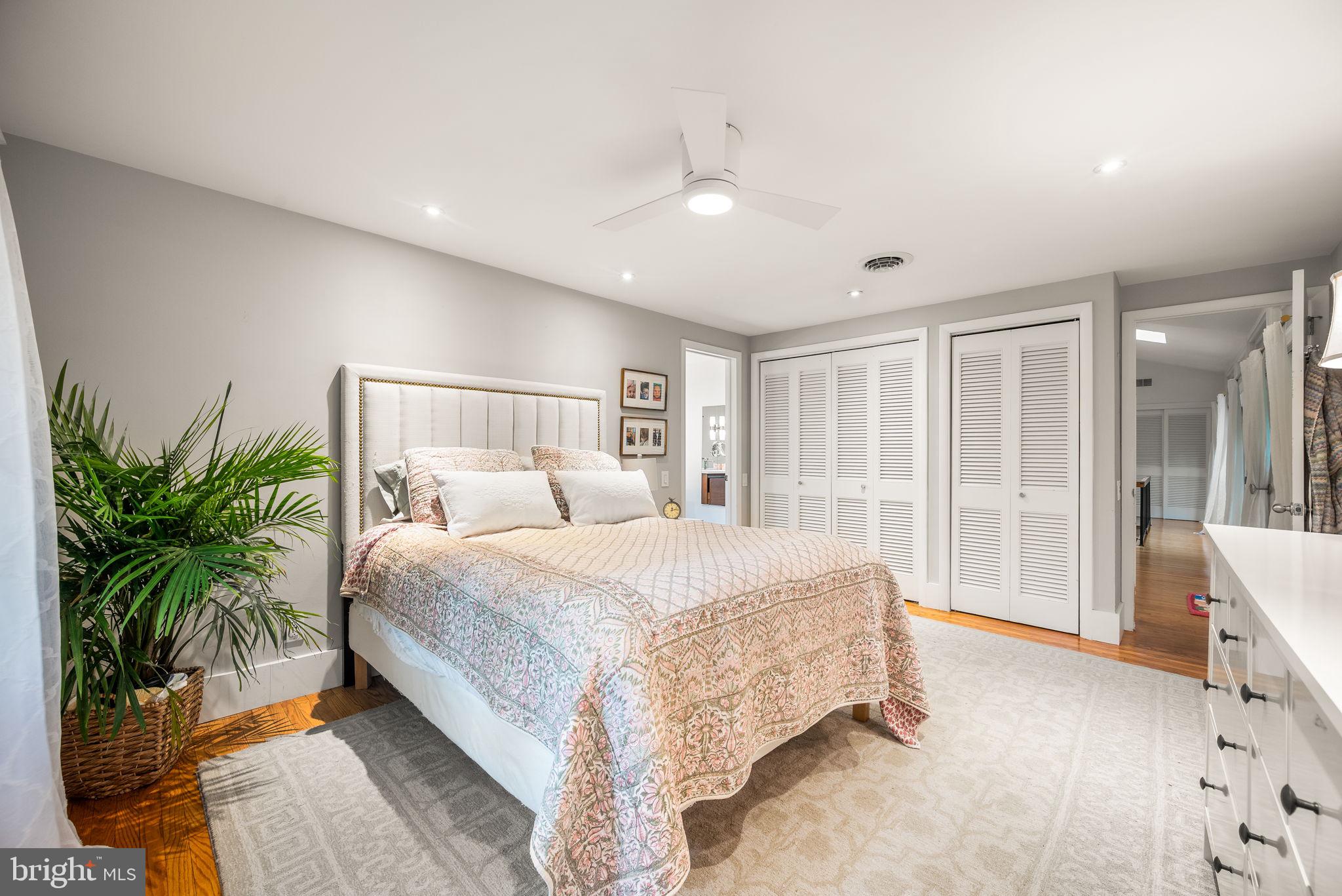 422 Oak Valley Road Media, PA 19063 - Photo 21 of 34 Primary suite with lots of closet space