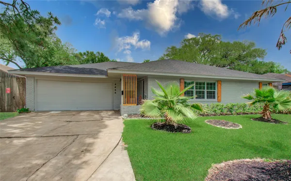 $399,995 | 4522 Willowbend Boulevard, Houston, TX 77035