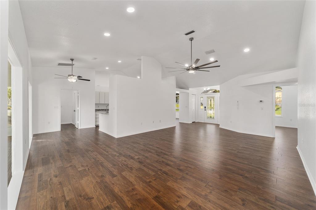 8524 Southwest 108th Ln Road Ocala, FL 34481 - Photo 12 of 53 Gallery Image 12