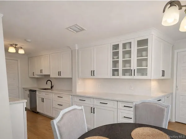 $449,900 | 126 Glen Hollow Drive, Port Jefferson Station, NY 11776