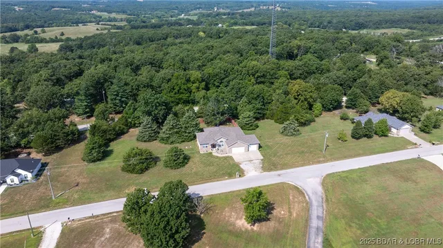 $350,000 | 115 Twisted Oaks Drive, Camdenton, MO 65020