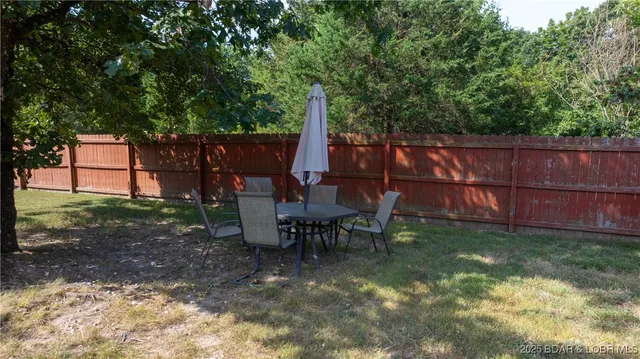 $350,000 | 115 Twisted Oaks Drive, Camdenton, MO 65020