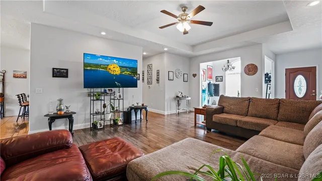 $350,000 | 115 Twisted Oaks Drive, Camdenton, MO 65020