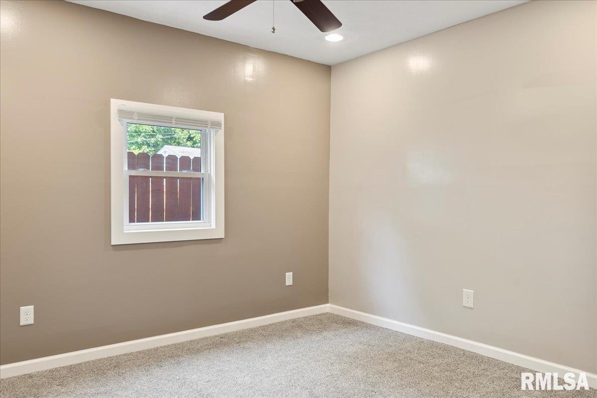 1024 North Wesley Street Springfield, IL 62702 - Photo 23 of 34