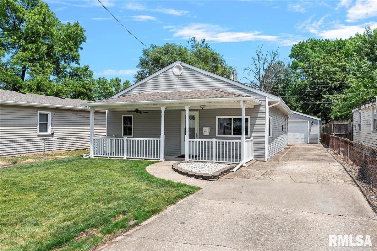 1024 North Wesley Street Springfield, IL 62702 - Photo 3 of 34