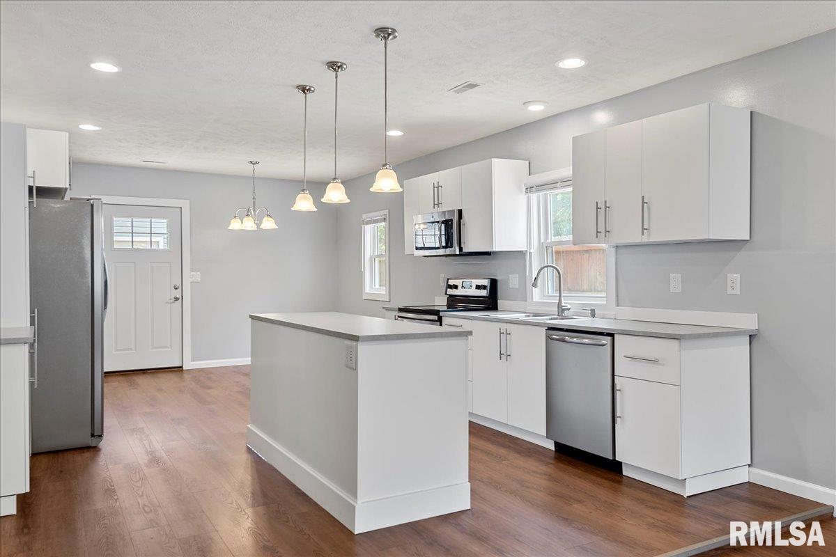 1024 North Wesley Street Springfield, IL 62702 - Photo 9 of 34