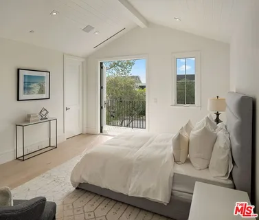 $19,995,000 | 1072 Amalfi Drive, Pacific Palisades, CA 90272
