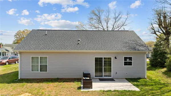 $259,900 | 124 Filmore Street, Yadkinville, NC 27055