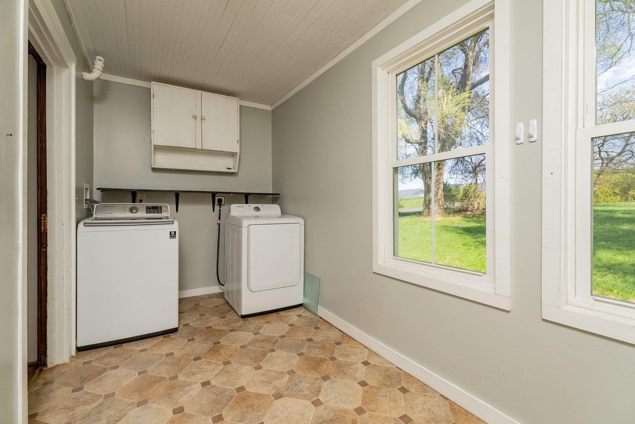 88 Cardinal Road New Market, VA 22844 - Photo 24 of 34 Gallery Image 24