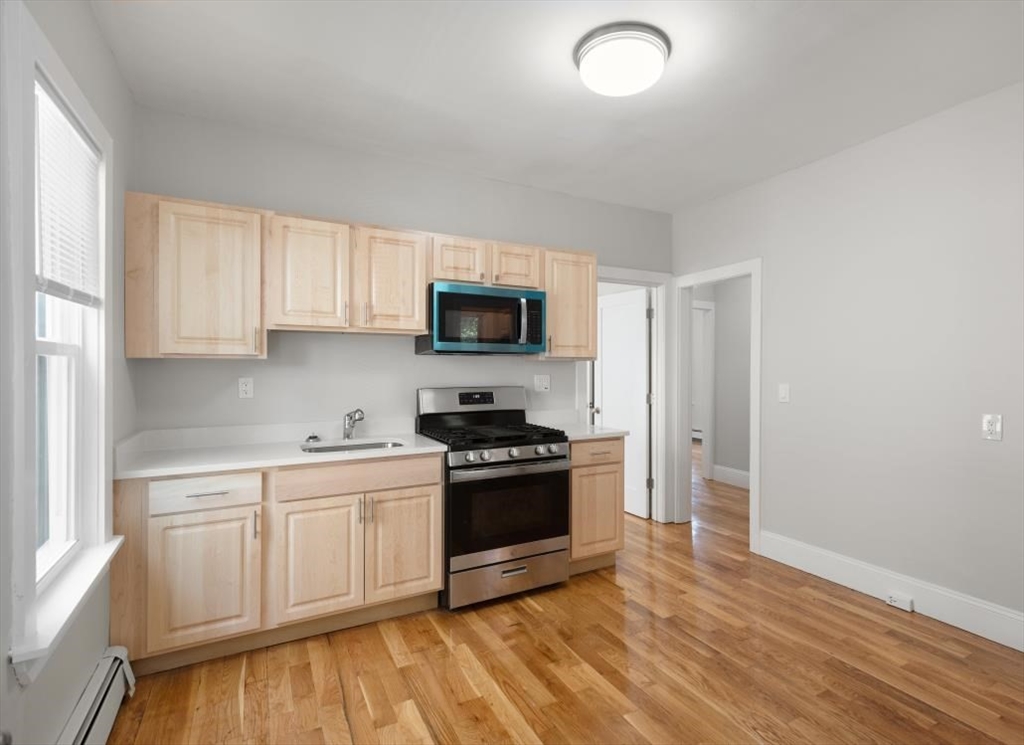 19 Crowell Street, Unit 2 Boston, MA 02124 - Photo 6 of 9