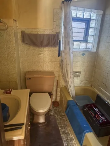 $249,000 | 7120 West Highland Avenue, Chicago, IL 60631