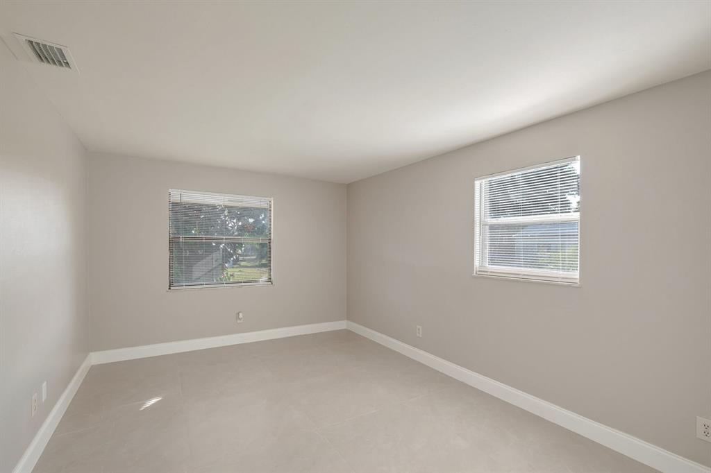 3147 Naylor Terrace, Unit 3 Fort Pierce, FL 34982 - Photo 8 of 16