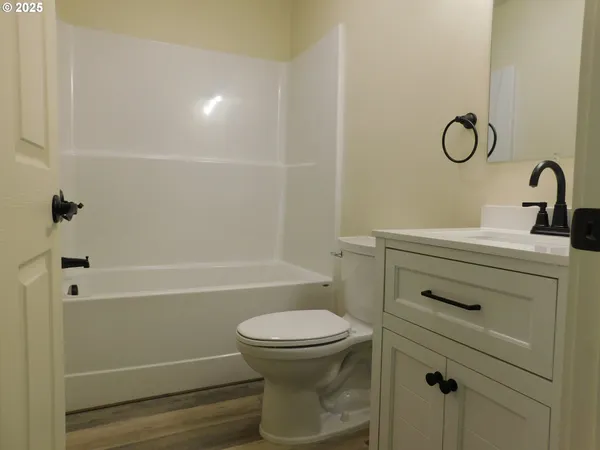 $289,000 | 130 East Date Street, Powers, OR 97466