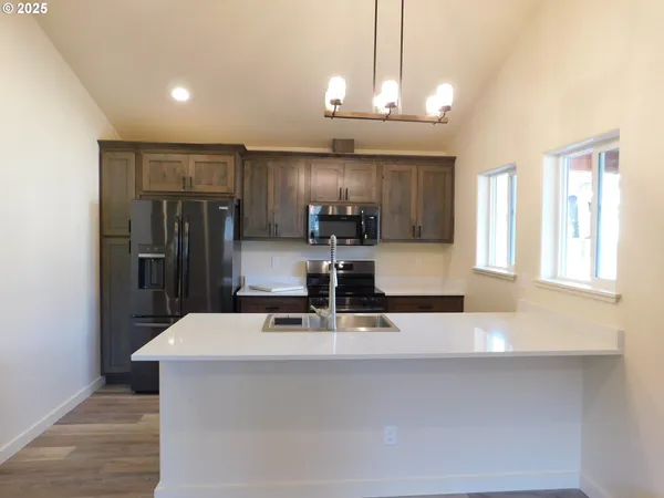 $289,000 | 130 East Date Street, Powers, OR 97466