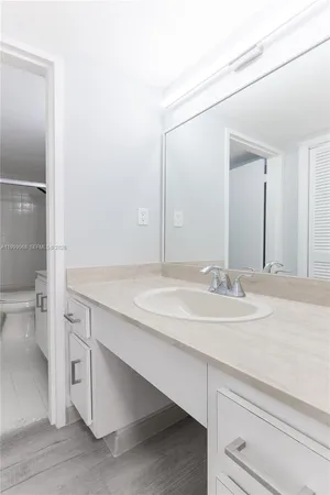 $2,700 | 500 Three Islands Boulevard, Unit 1110, Hallandale Beach, FL 33009