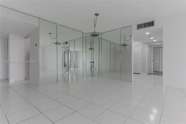 $2,700 | 500 Three Islands Boulevard, Unit 1110, Hallandale Beach, FL 33009