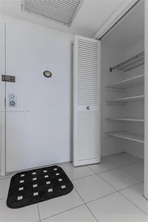 $2,700 | 500 Three Islands Boulevard, Unit 1110, Hallandale Beach, FL 33009