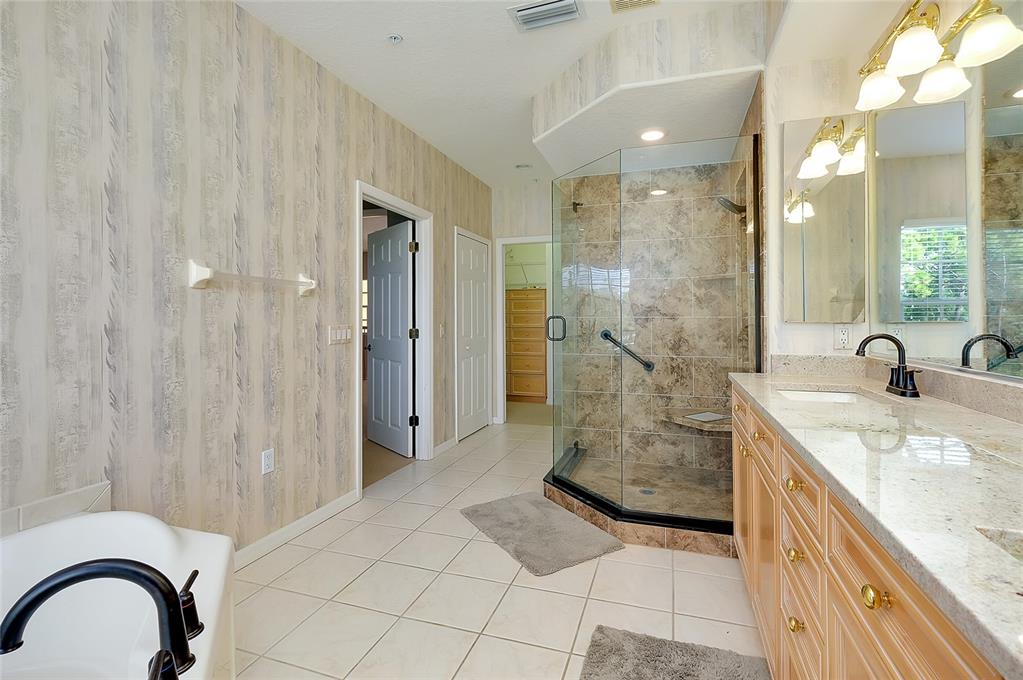 3975 Square E Lane, Unit 9 Sarasota, FL 34238 - Photo 30 of 52