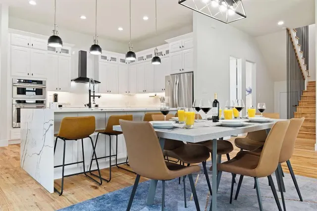 $8,000 | 5942 Prospect Avenue, Dallas, TX 75206