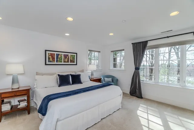 $1,295,000 | 60 Red Gate Lane, Amherst, MA 01002