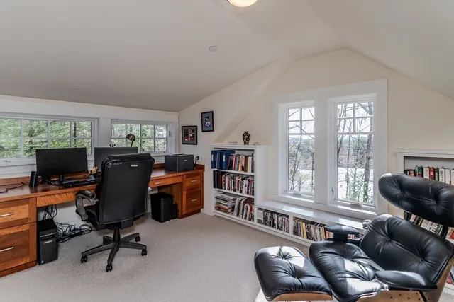 $1,295,000 | 60 Red Gate Lane, Amherst, MA 01002